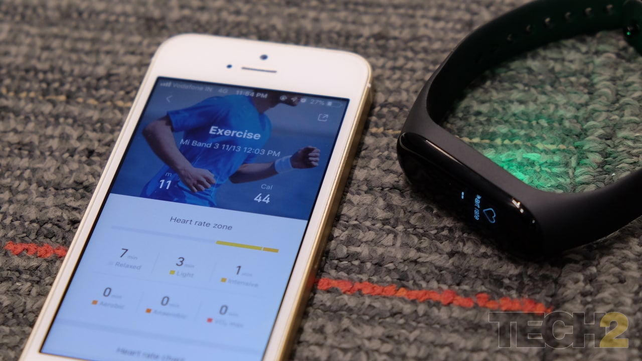 A firmware update added an exercise feature onto the band which counts calories and tracks heart rate over the number of minutes you spend exercising. Image: tech2/ Shomik